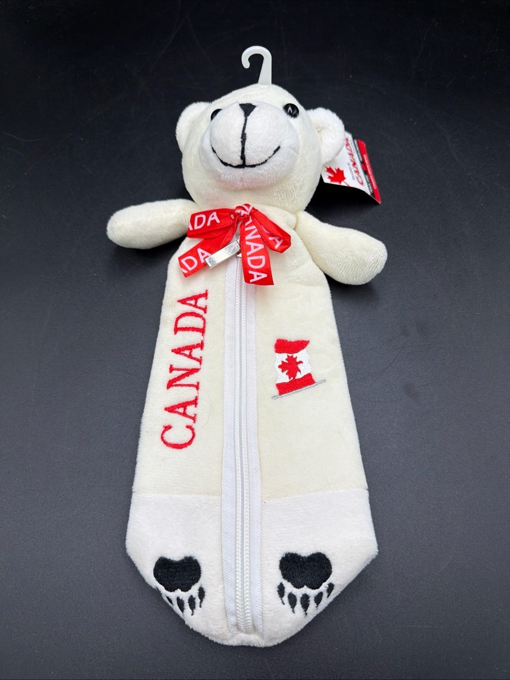 NWT Vancouver Canada Bear Print Plush Zipper Souvenir Flag Maple Leaf Paw
